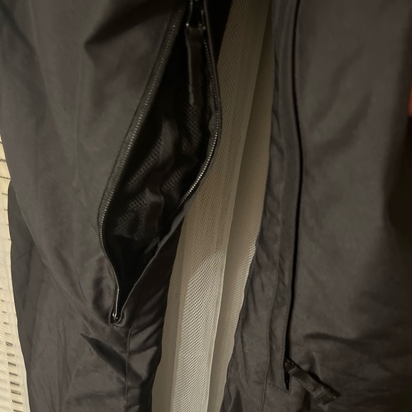 b360 Women’s Size XS Boot Cut Snow Pants Winter Frizzy F - Picture 9 of 10